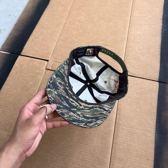 Rare The Hundreds Adam Bomb Tiger Camo 5 Panel Snapback Hat OSFA - Picture 8 of 8